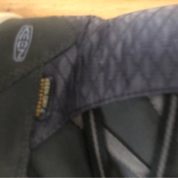 Keen Waterproof Quilted Winter Boots Size EU 35 - Picture 10 of 12